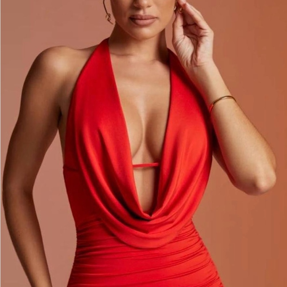 Elegant Red Halter Dress - Picture 7 of 14